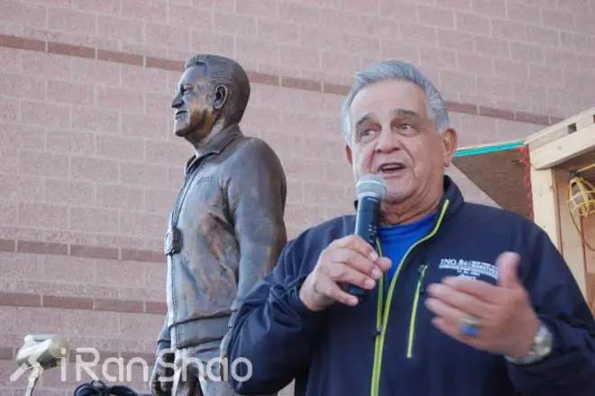 比尔盖茨创业起步过程,辍学的比尔盖茨如何成功