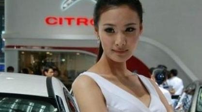 杨幂变整容范本,七个翻版中最后一个杨幂自己看到都会被吓哭!