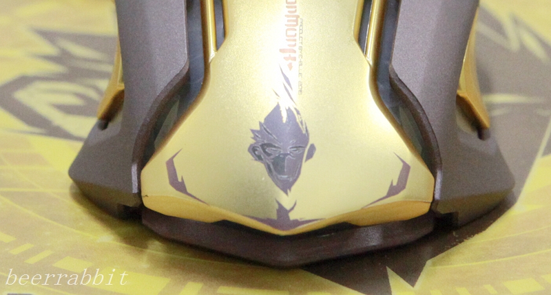 猴来踏露垫生金----宜博猴年纪念版鼠标套装评测