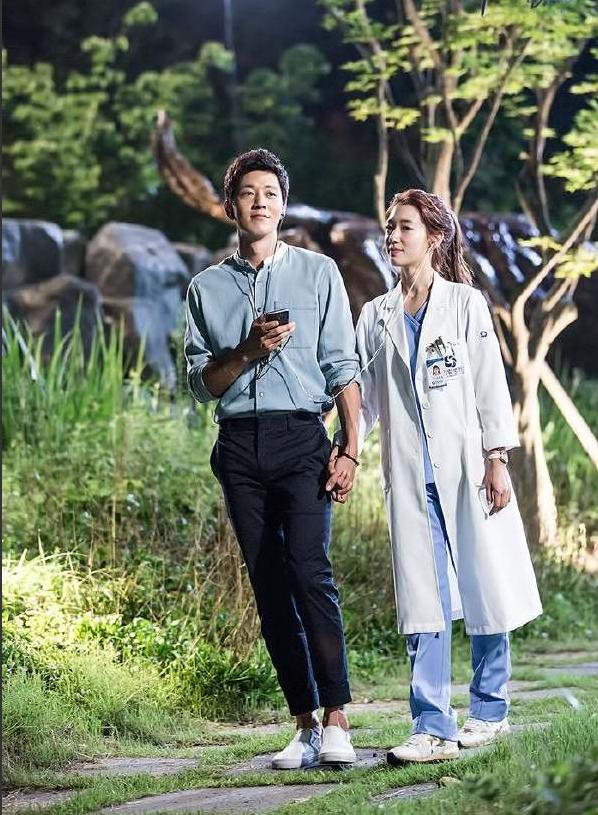 doctors楂樼敎鐬棿,doctors楂樼敎鐗囨