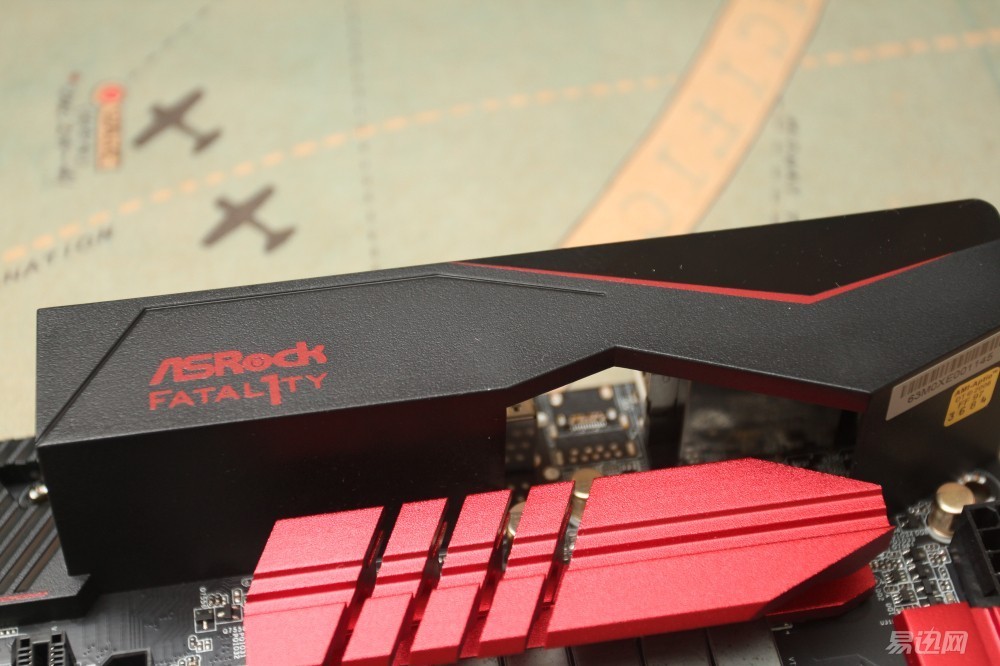 追风者515机箱可以装大主板吗,华擎b150装nvme