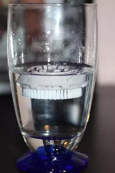 化妆脸过敏红肿痒用什么护肤品,脸用化妆品过敏用什么水洗效果好