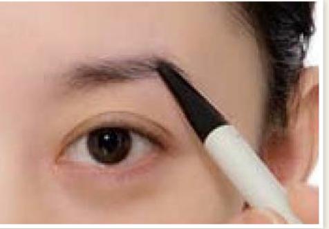 黄金比例脸怎么调整,眉间距过窄过宽都不好