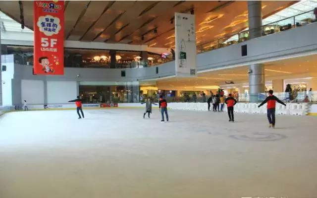 夏天也有滑冰的好去处,夏天滑冰场有哪些地方