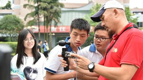 超多美图慎入！开神车，走丝路，这些不可思议的美景就在中国！