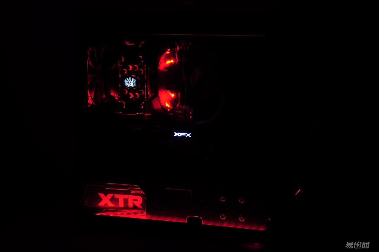 据说这板子和机箱搭配能释放洪荒之力