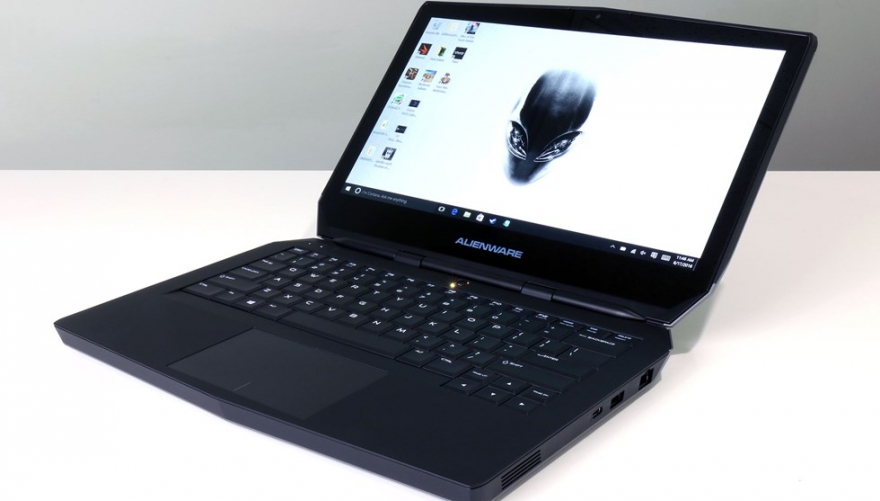 完美的显示屏戴尔Alienware13OLED上手评测