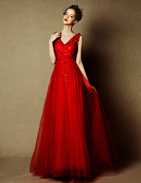 婚纱礼服红色图片,红色薄款婚纱礼服怎么搭配图片