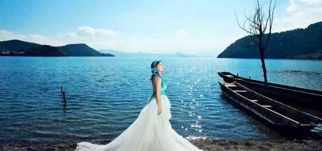 云南旅拍婚纱照推荐哪家最好,云南丽江拍婚纱照一套多少钱