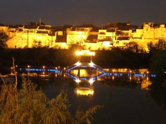 超多美图慎入！开神车，走丝路，这些不可思议的美景就在中国！