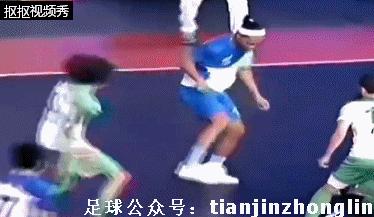 如何在足球球场上装x,在家就能练的足球技巧增加球感