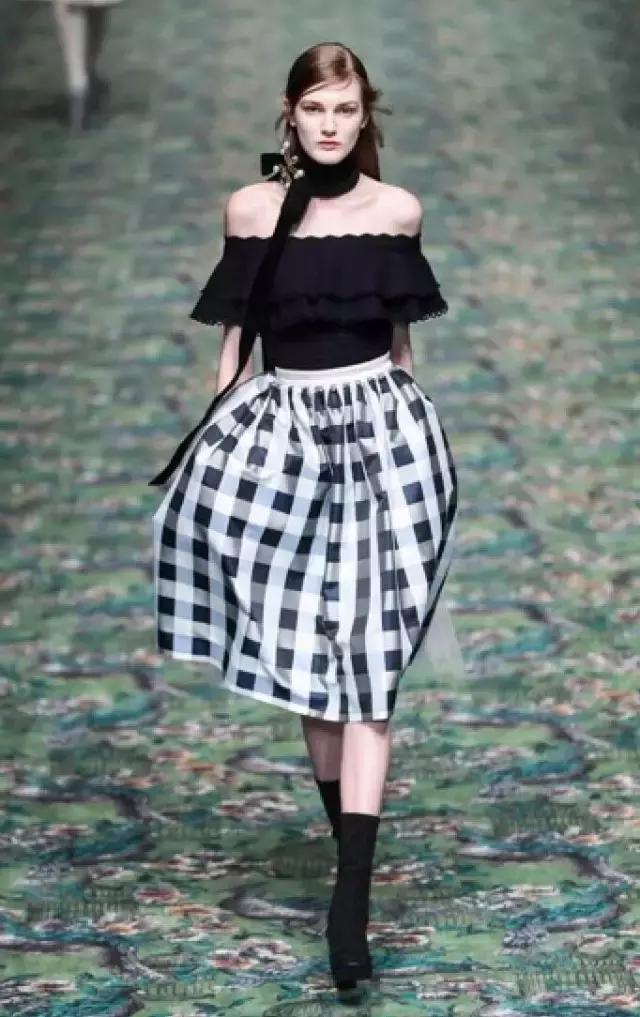 陈一冰一家三口,陈一冰住哪里