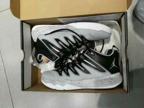 现在最适合入手的实战鞋,最省钱的几款实战鞋推荐