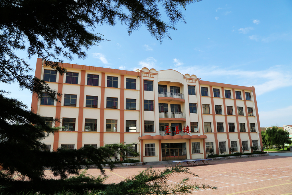 山东省威海市文登区七里中学介绍,威海市文登区七里中学转第二中学