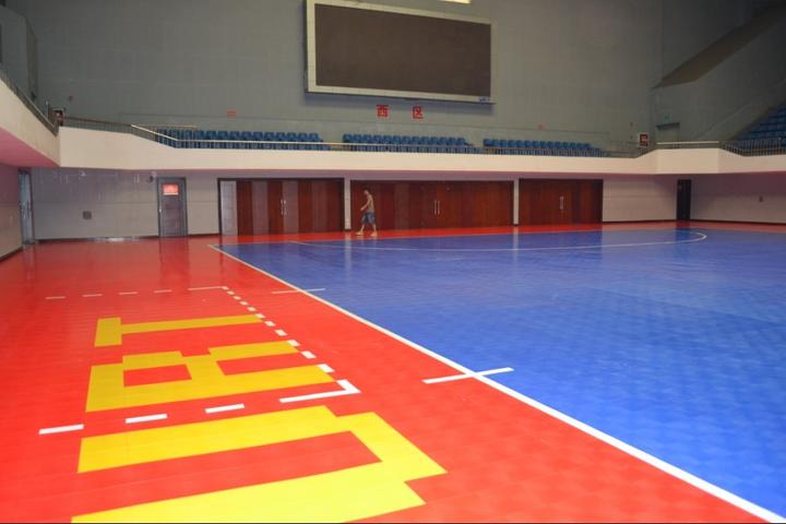 最新五人制回传球规则解释,如何踢好五人制小场