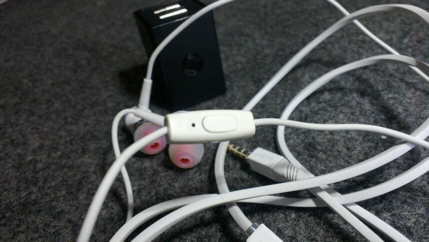 兰士顿4核有线耳机测评,兰士顿耳机和爱国者耳机对比