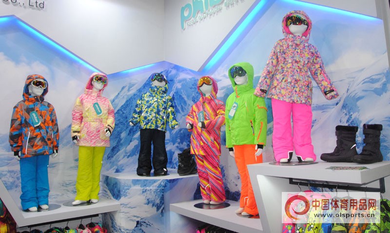 户外冰雪运动品牌,婴幼儿户外运动品牌