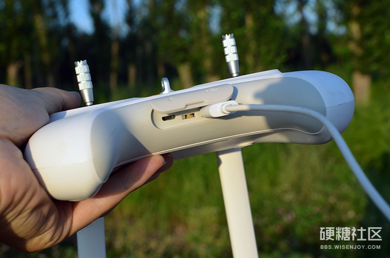 小米无人机有多厉害视频,小米年轻人的第一台轰炸机