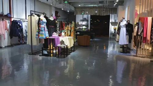 重庆个性潮店其实很多 分分钟秒杀网购代购