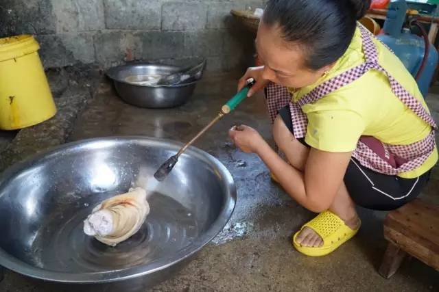 云南美食酸菜红豆猪脚,宾川县酸汤猪脚