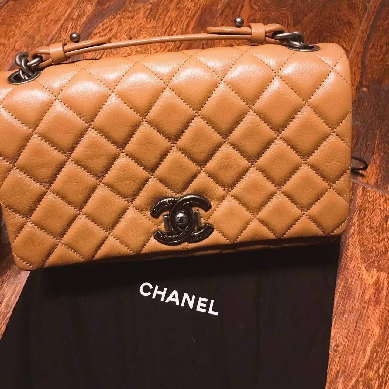 晒包包的正确方法,晒包包