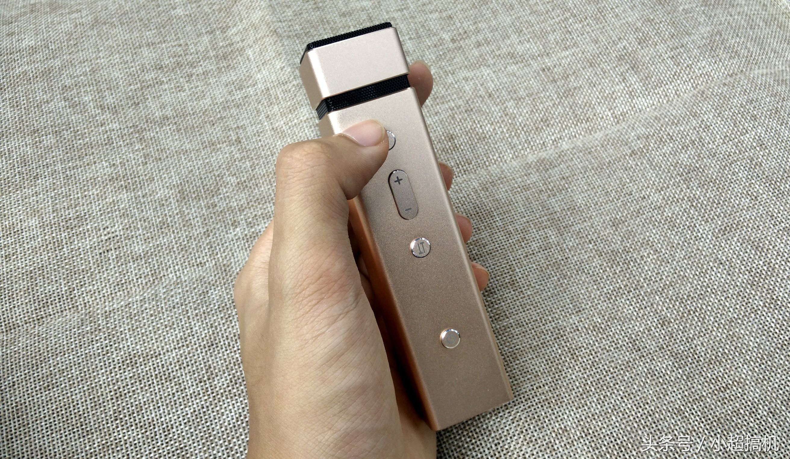 唱吧和k歌麦克风测评,唱吧麦克风m1和c1哪个好