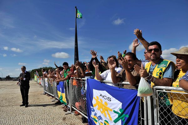 走进神秘的巴西总统府，黑衣警卫寸步不离