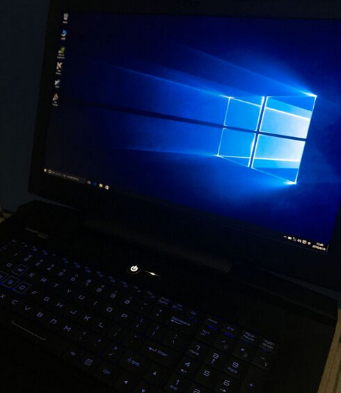 2万多的神舟笔记本,玩LOL是什么感觉?附赠*力暴**拆机