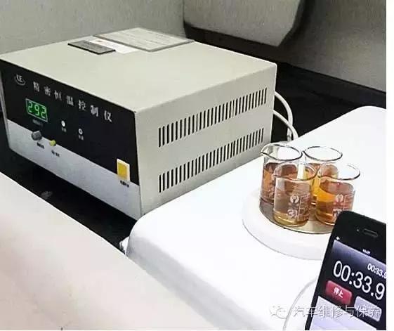 润滑油变黑了还能换吗,润滑油变黑的原因不包括