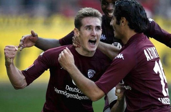 德意志传奇克洛泽,绝对巨星克洛泽解说词