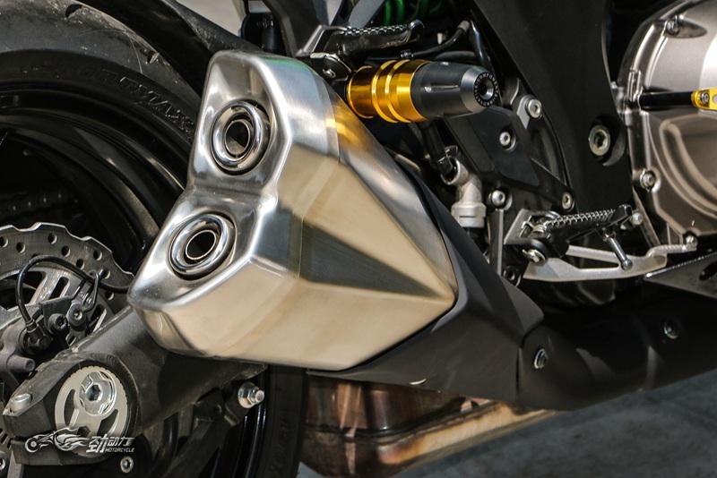 试车：满满的戾气？未必是件坏事——川崎Z1000