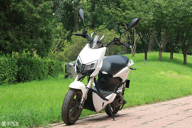 爱卡通勤日记（3）雅迪Z3电动车全体验