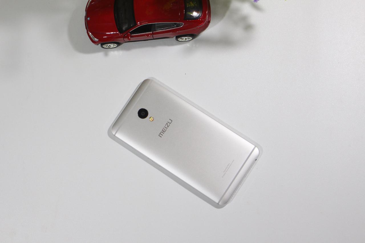 魅蓝e现在值得买吗,yunos魅蓝