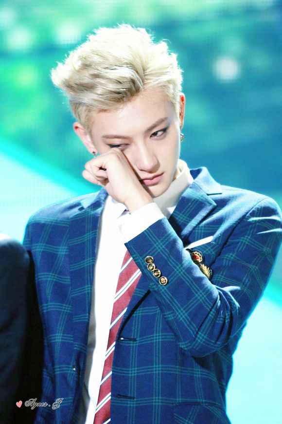 got7段宜恩受伤,exogot7防弹伴舞