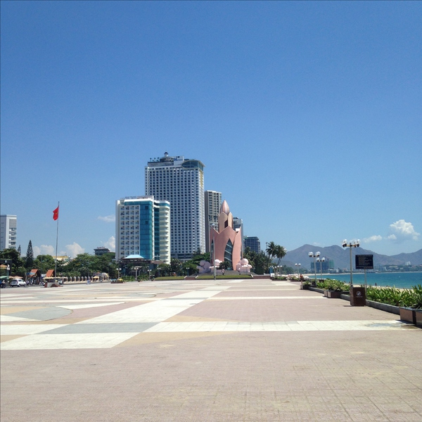 两千人民币去泰国旅游够吗,两千出国旅游