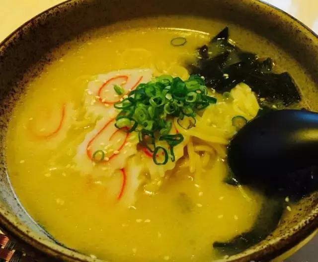 佛山好吃不贵美食街,济南佛山街美食