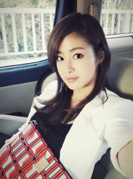 唯物｜智慧与美貌并重的包包，才是真正“华丽的诱惑”