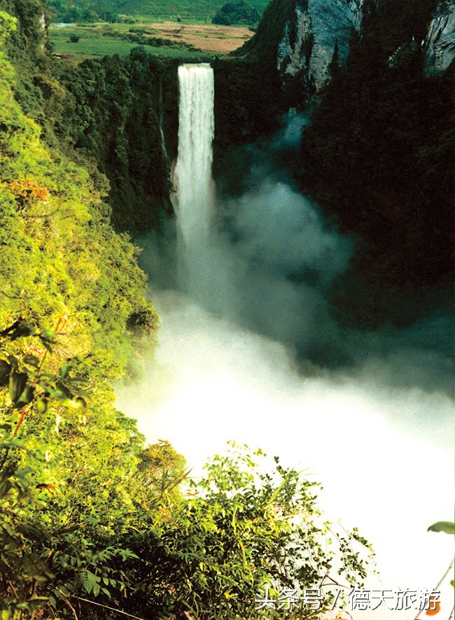 涓秺杈瑰叧鑷┚涔嬫梾 (涓秺杈瑰叧鑷┚)