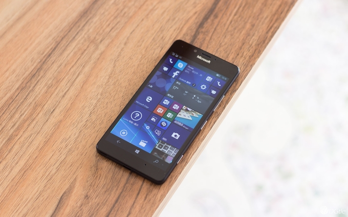 lumia950还能用吗,lumia950可玩性
