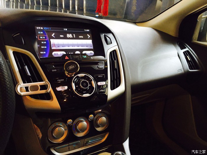 2012款新福克斯行车记录,2012款新福克斯图解