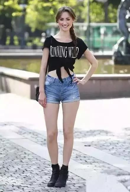 小粗腿能不能穿短裤,小粗腿不适合穿短裙