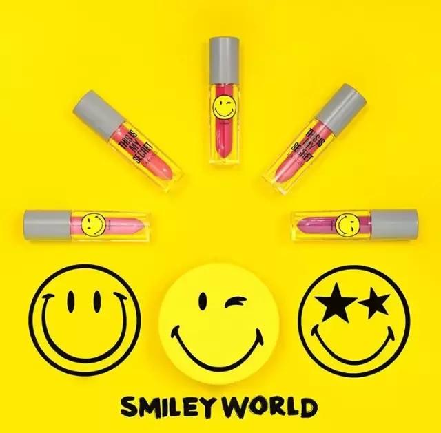 迪士尼化妆包联名,超奇葩联名化妆品