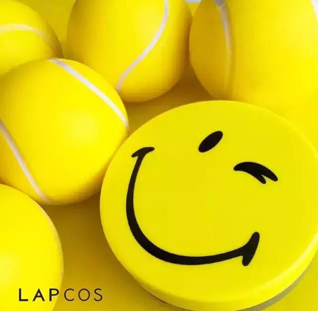 迪士尼化妆包联名,超奇葩联名化妆品