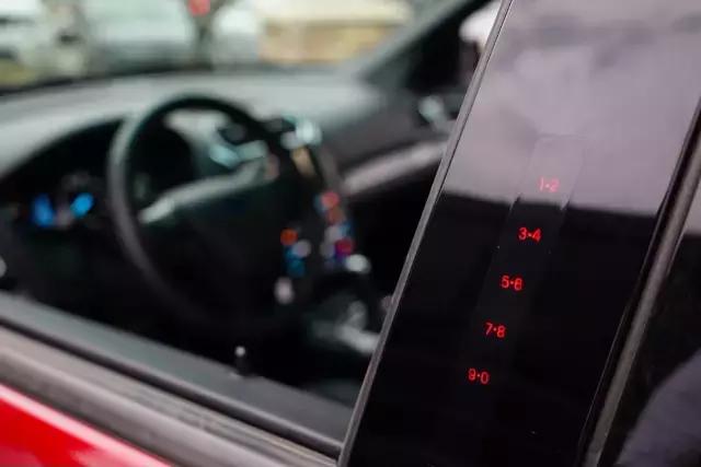 先定一个小目标，比方说先来辆福特探险者