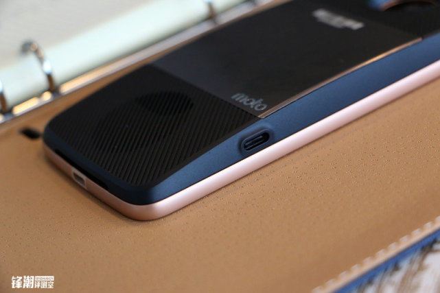 颠覆传统模块化大作:MotoZ上手评测