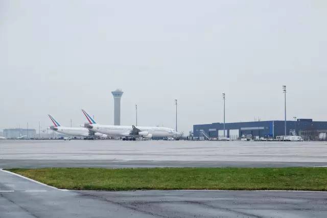 巴黎戴高乐机场购物全攻略,法国购物攻略去法国买什么好