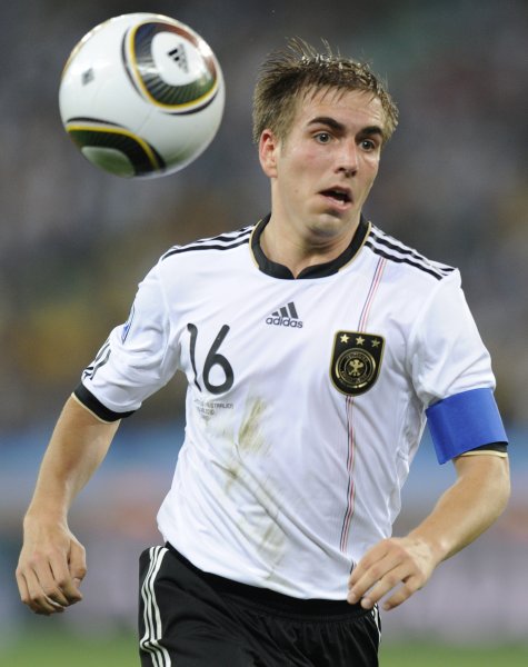 卡恩和诺伊尔谁是德国最佳门将,卡恩门将厉害吗