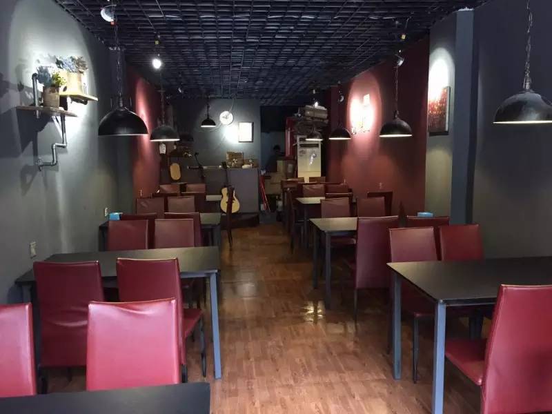 宜宾东街二楼烤肉店在哪里,宜宾半岛大院附近的烤肉店