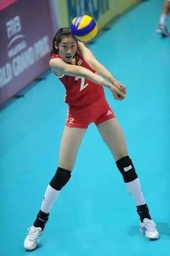 中国女排郎平工资是多少,郎平女排薪资