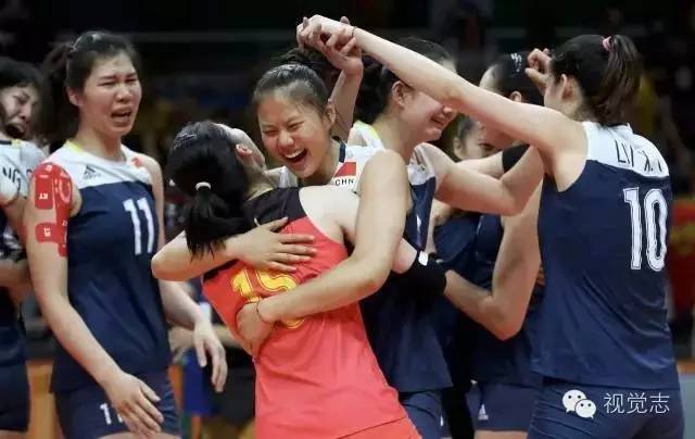 回顾中国女排十次登顶辉煌时刻,夺冠永不言败的女排精神